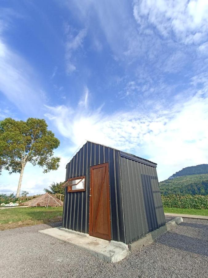 Tomohon Wawowow酒店 外观 照片